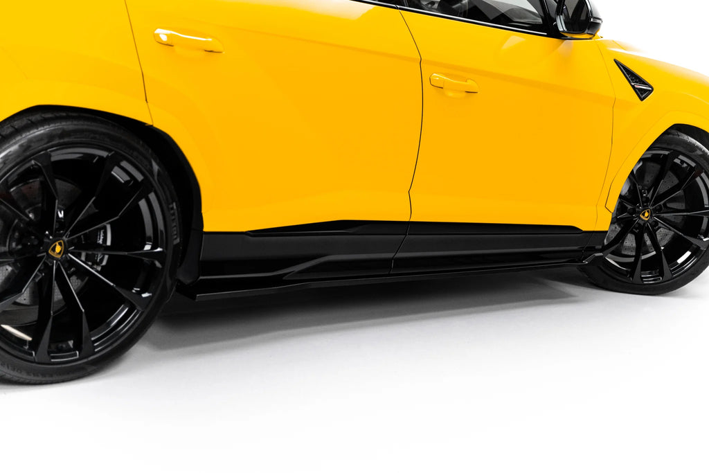 Diffusori Sotto Minigonne Lamborghini Urus Mk 1 in Fibra di Carbonio — dettaglio del profilo