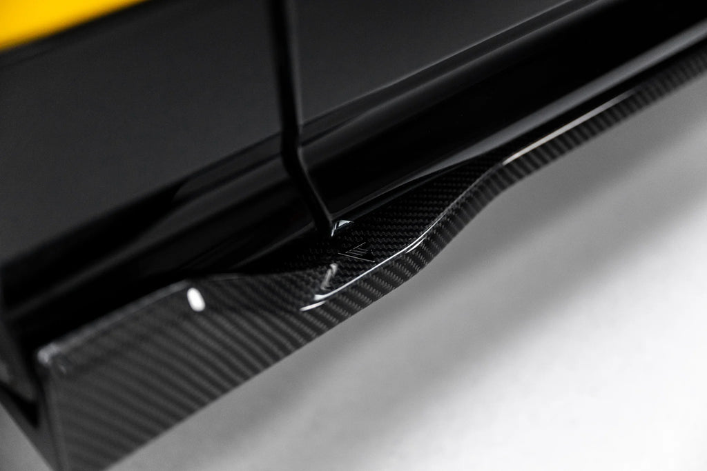 Diffusori Sotto Minigonne Lamborghini Urus Mk 1 in Fibra di Carbonio — vista laterale