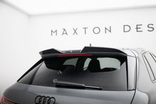 Load image into Gallery viewer, Estensione Spoiler Audi RS3 Sportback 8Y in Fibra di Carbonio — particolare del bordo