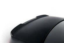 Carica l'immagine nel visualizzatore di Gallery, Estensione Spoiler BMW Serie 7 G70 i7 eDrive50 M-pack / i7 xDrive60 M-Pack / i7 M70 xDrive M-Pack — vista posteriore