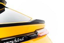 Carica l'immagine nel visualizzatore di Gallery, Estensione Spoiler Lamborghini Urus Mk 1 in Fibra di Carbonio (inferiore) — particolare della finitura