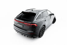 Carica l'immagine nel visualizzatore di Gallery, Alettone Audi Q8 4M Facelift S-Line in Fibra di Carbonio — montato sulla vettura