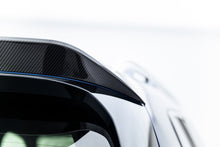 Load image into Gallery viewer, Alettone BMW X7 G07 M-Pack in Fibra di Carbonio — vista laterale