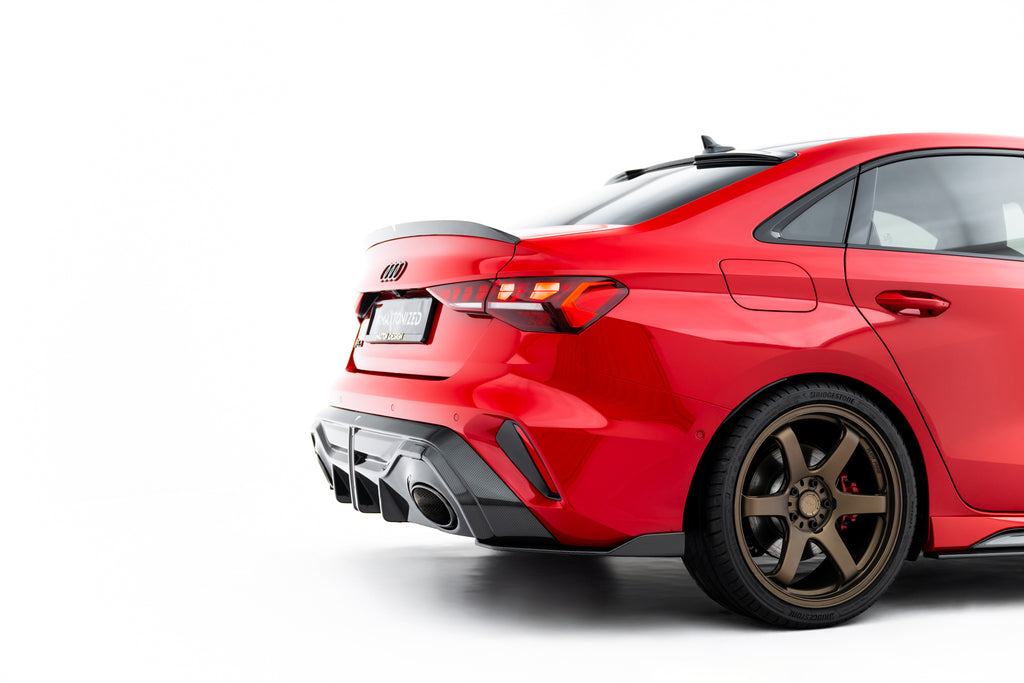 Estensione Spoiler V.2 Audi RS3 Berlina 8Y Facelift in Fibra di Carbonio — vista d'insieme