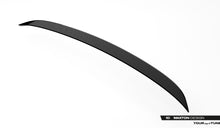 Carica l'immagine nel visualizzatore di Gallery, Estensione Spoiler V.2 Audi RS3 Berlina 8Y Facelift in Fibra di Carbonio — dettaglio del fissaggio