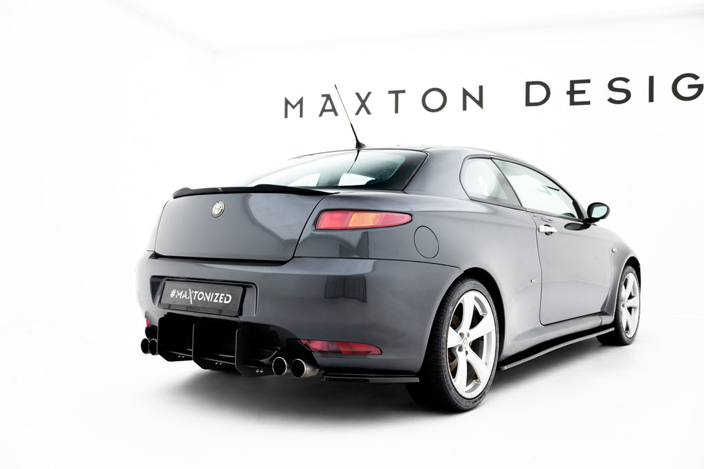 Dettaglio del diffusore posteriore in ABS opaco per Alfa Romeo GT