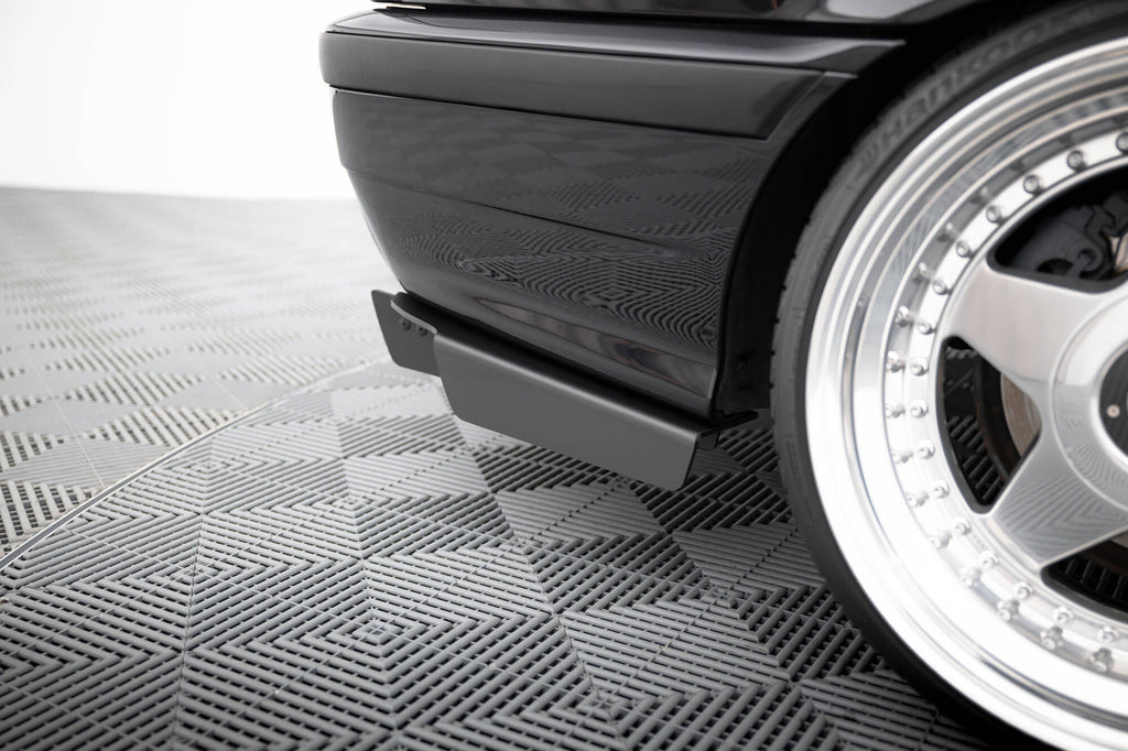 Vista d'insieme del posteriore della BMW M3 E36 con diffusore Maxton