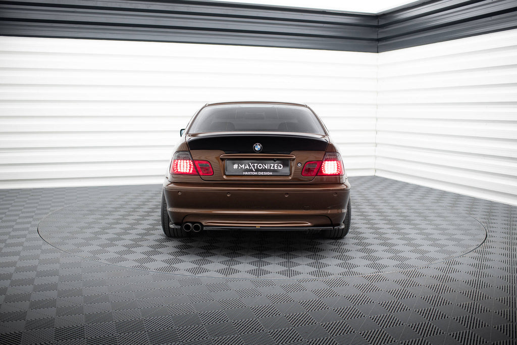 Alettone baule Maxton Design look M3 CSL per BMW Serie 3 E46 Coupé, ABS da verniciare — dettaglio del profilo