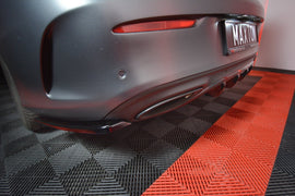 Diffusore posteriore Mercedes Classe C Coupé C205 AMG-Line montato sul paraurti originale