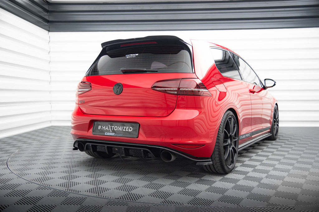 Diffusore posteriore Maxton Design per Volkswagen Golf GTI Clubsport Mk7, ABS nero lucido — particolare della finitura