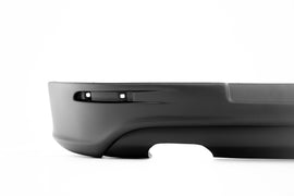 Dettaglio del diffusore posteriore Maxton per VW Golf Mk5 R32