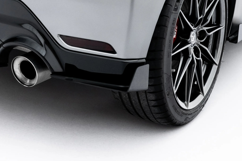 Flap Laterali Posteriori Toyota GR Yaris Mk4 Facelift Street Pro — dettaglio del profilo