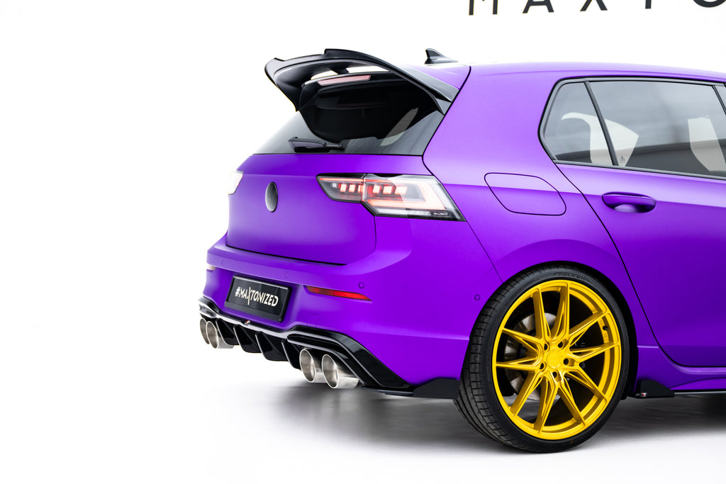 Flap Laterali Posteriori V.2 Volkswagen Golf R Hatchback Mk8 Street Pro — montato sulla vettura