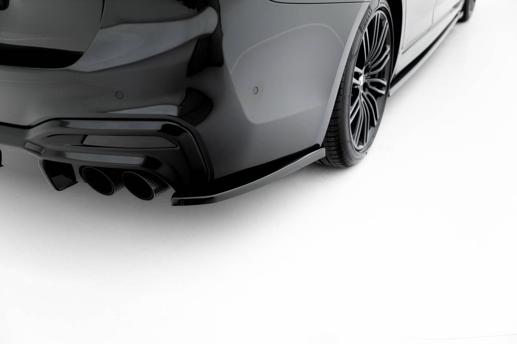 Splitter Laterali Posteriori BMW Serie 5 M550i xDrive Berlina G30 — montato sulla vettura