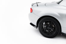Load image into Gallery viewer, Splitter Laterali Posteriori Mazda MX-5 NC Facelift — particolare della finitura