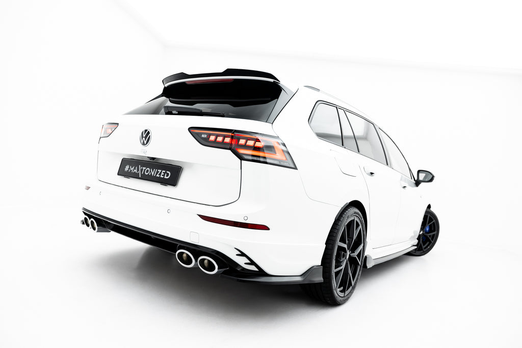 Splitter Laterali Posteriori V.1 Volkswagen Golf R Station Wagon Mk8 Facelift — montato sulla vettura
