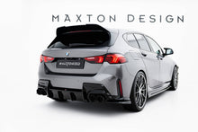 Carica l'immagine nel visualizzatore di Gallery, Splitter Laterali Posteriori V.2 BMW Serie 1 M135i xDrive F70 — montato sulla vettura