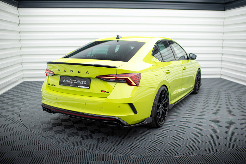 Splitter Laterali Posteriori V.2 Skoda Octavia RS Mk4 + Flap — vista d'insieme