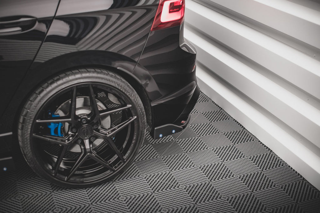 Splitter Laterali Posteriori V.2 Volkswagen Golf R Hatchback Mk8 + Flap — vista posteriore