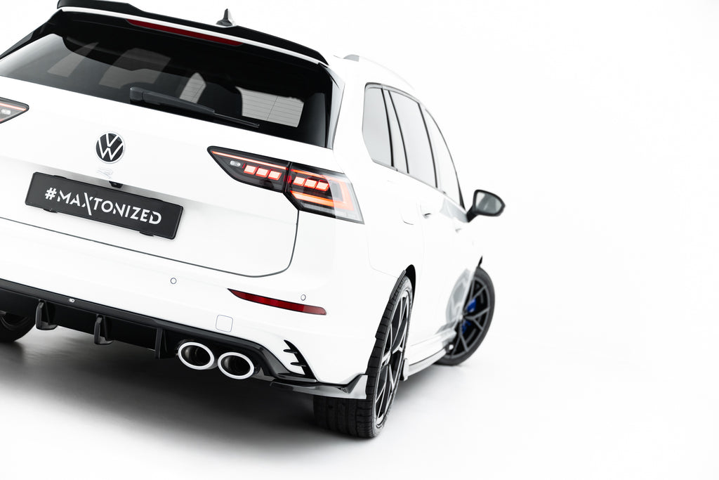 Splitter Laterali Posteriori V.2 Volkswagen Golf R Station Wagon Mk8 Facelift — dettaglio del profilo