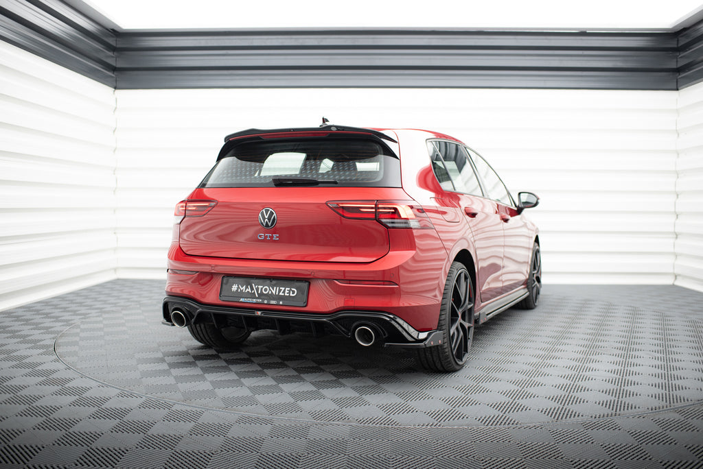 Splitter Laterali Posteriori V.4 Volkswagen Golf GTI Mk8 + Flap GTE — montato sulla vettura