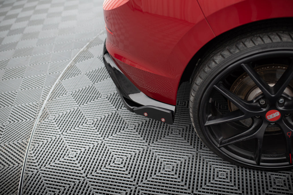 Splitter Laterali Posteriori V.4 Volkswagen Golf GTI Mk8 + Flap GTE — particolare della finitura