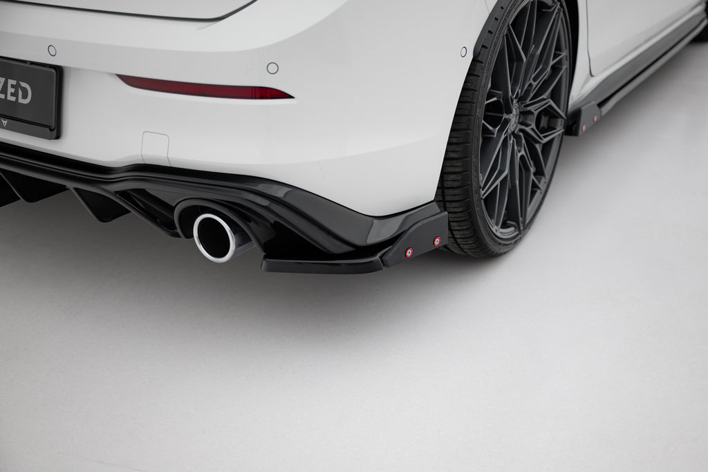 Splitter Laterali Posteriori V.4 Volkswagen Golf GTI Mk8 + Flap GTE — dettaglio del fissaggio