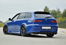Load image into Gallery viewer, Dettaglio del diffusore posteriore Maxton per Alfa Romeo 156 GTA SW