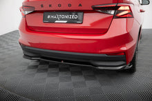 Load image into Gallery viewer, Splitter Posteriore Centrale Skoda Fabia Mk4 — vista laterale