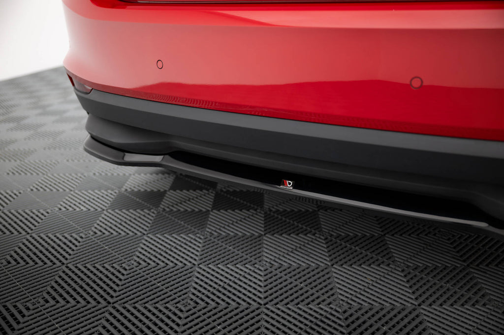 Splitter Posteriore Centrale Skoda Fabia Mk4 — particolare della finitura