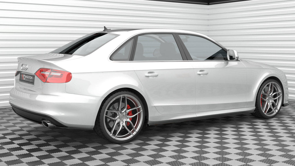 Splitter Posteriore Centrale Audi A4 B8 Facelift S-Line — particolare della finitura