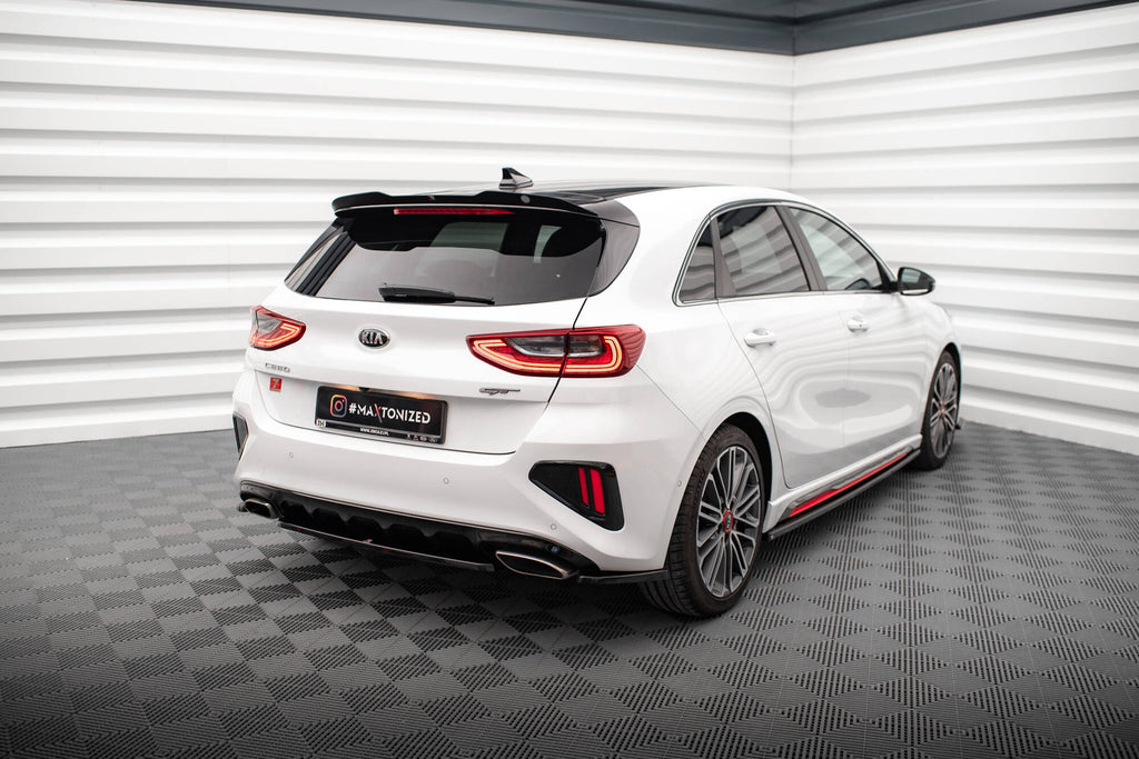 Splitter Posteriore Centrale Kia Ceed GT Mk3 — montato sulla vettura