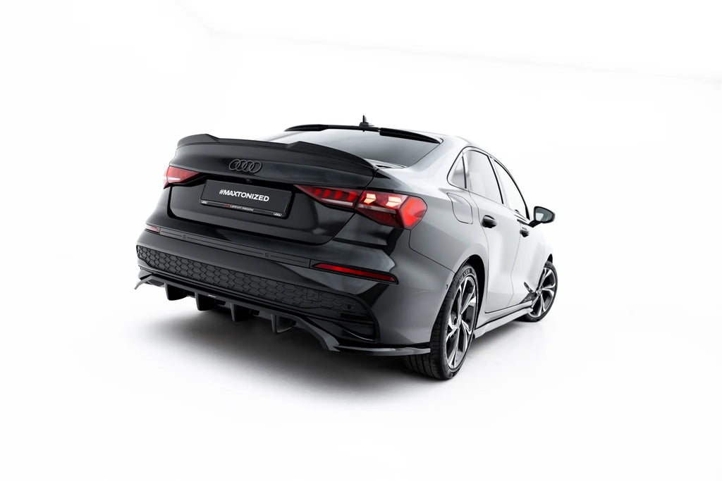 Splitter Posteriore Centrale Audi A3 Berlina 8Y Facelift — dettaglio del profilo