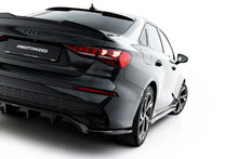 Carica l'immagine nel visualizzatore di Gallery, Splitter Posteriore Centrale Audi A3 Berlina 8Y Facelift — dettaglio del fissaggio