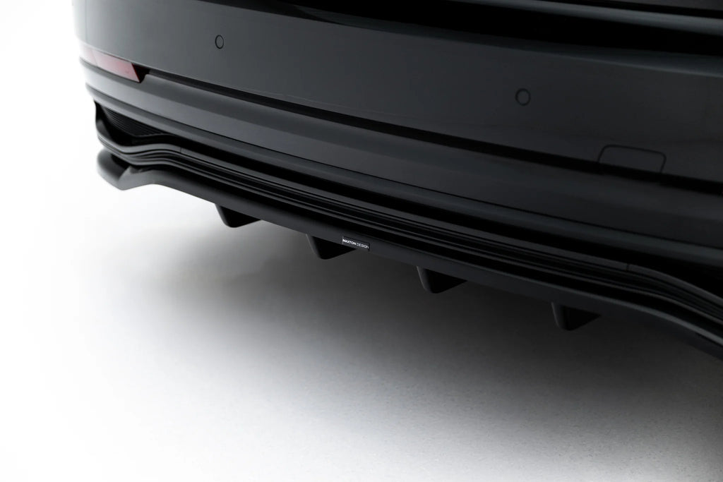 Splitter Posteriore Centrale Audi A8 D5 Facelift S-Line — dettaglio del profilo