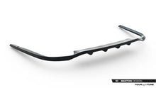 Load image into Gallery viewer, Splitter Posteriore Centrale Audi A8 D5 Facelift S-Line — particolare della finitura
