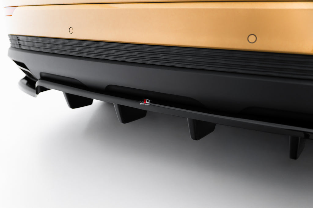 Splitter Posteriore Centrale Audi Q8 Mk1 Facelift — vista posteriore