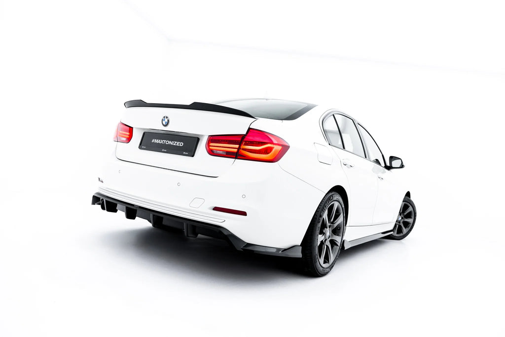 Splitter Posteriore Centrale BMW Serie 3 F30 Sportline — dettaglio del fissaggio