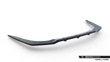 Load image into Gallery viewer, Splitter Posteriore Centrale BMW Serie 8 G16 — montato sulla vettura