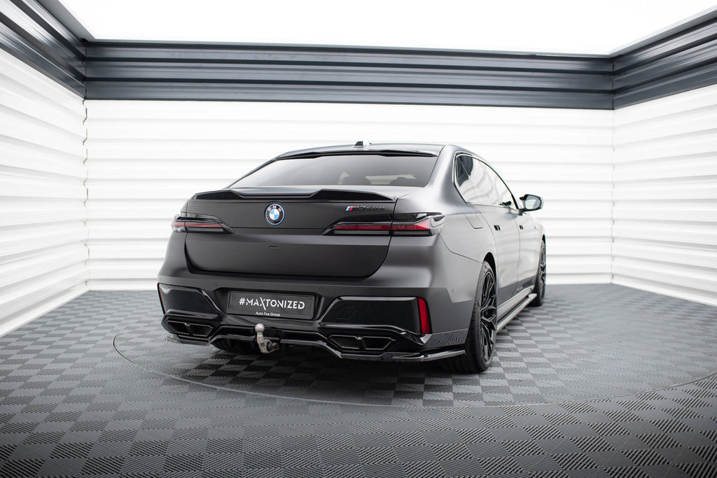 Splitter Posteriore Centrale BMW Serie 7 G70 M760e — vista posteriore
