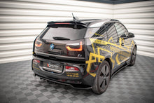 Carica l'immagine nel visualizzatore di Gallery, Splitter Posteriore Centrale BMW i3 Mk1 Facelift (con barre verticali) — vista d'insieme