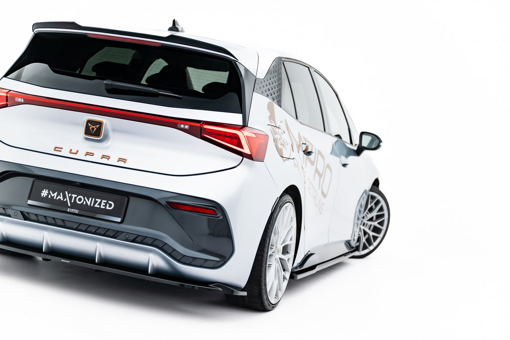 Splitter Posteriore Centrale Cupra Born Mk1 — dettaglio del profilo