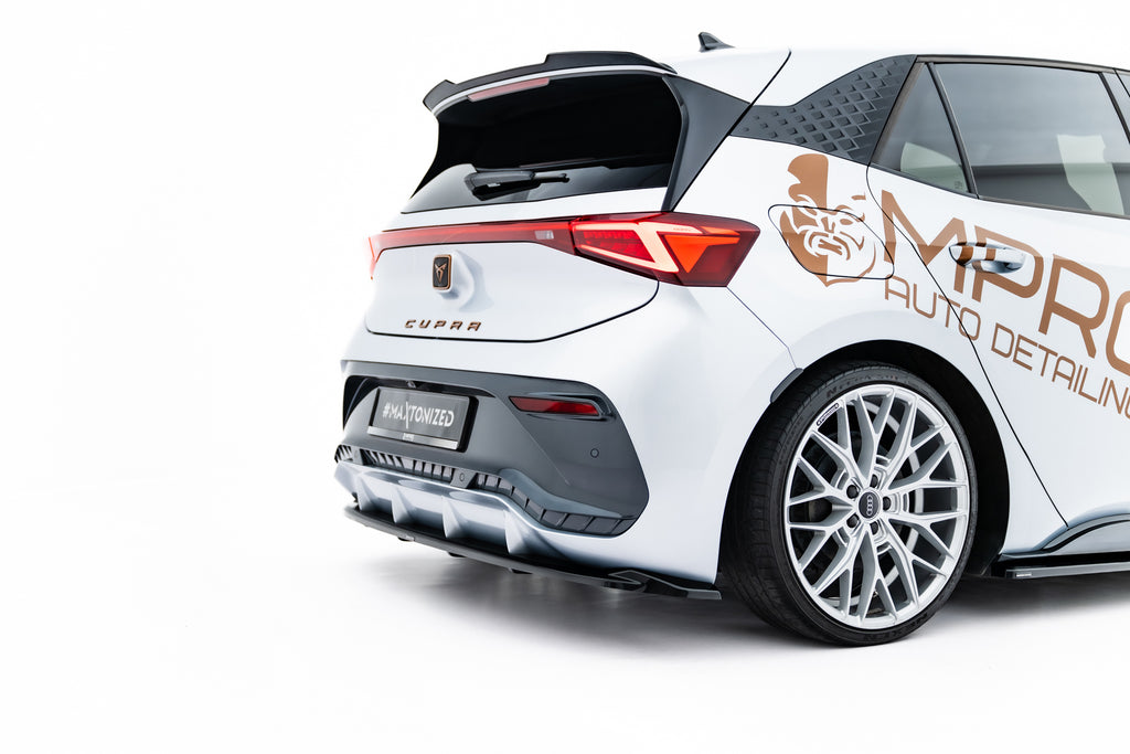 Splitter Posteriore Centrale Cupra Born Mk1 — vista posteriore