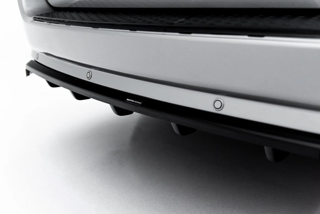 Splitter Posteriore Centrale Dodge Grand Caravan Mk5 Facelift — dettaglio del profilo