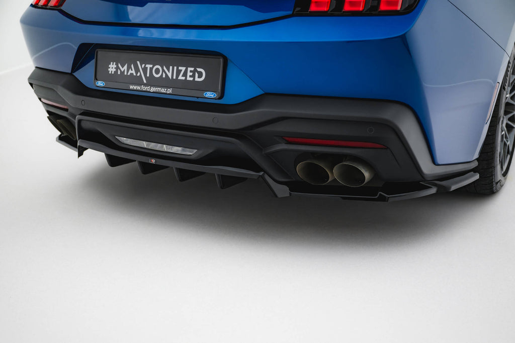 Splitter Posteriore Centrale Ford Mustang Mk7 GT — vista laterale
