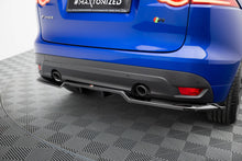 Load image into Gallery viewer, Splitter Posteriore Centrale Jaguar F-Pace X761 R-Sport — montato sulla vettura