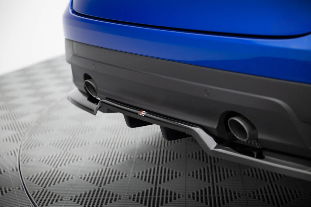 Splitter Posteriore Centrale Jaguar F-Pace X761 R-Sport — particolare della finitura