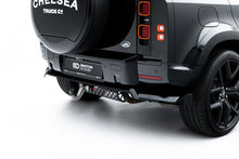 Carica l'immagine nel visualizzatore di Gallery, Splitter Posteriore Centrale Land Rover Defender Mk4 110 — dettaglio del fissaggio