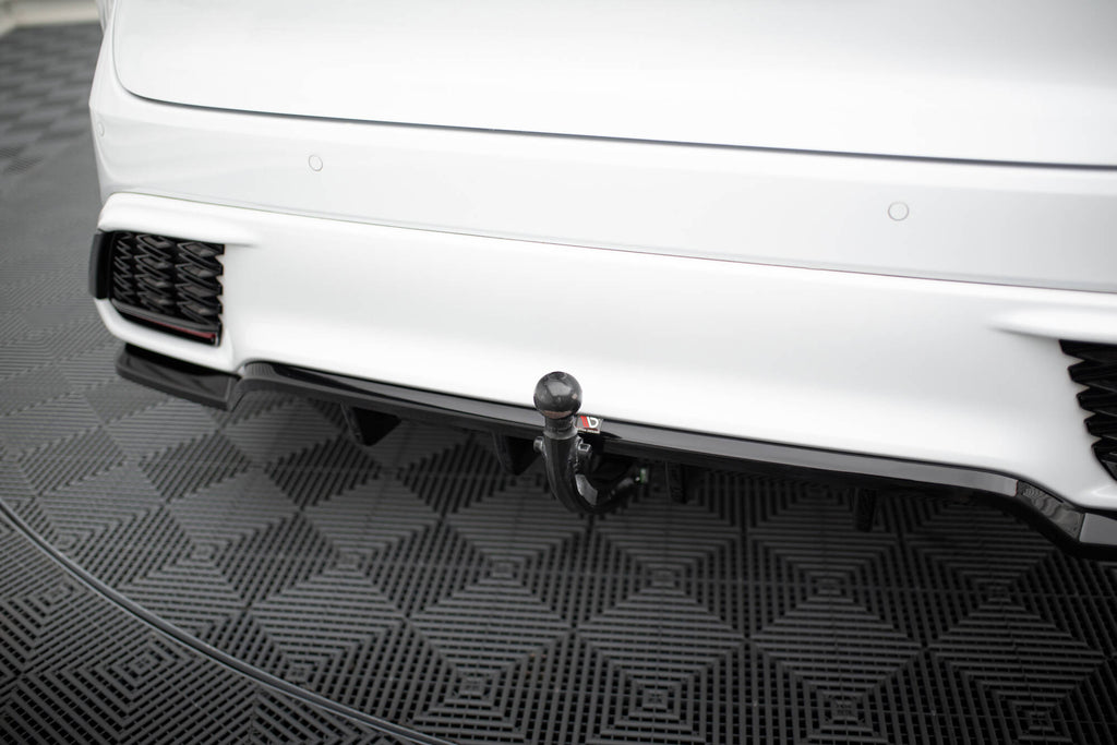 Splitter Posteriore Centrale Lexus RX Mk5 F-Sport — vista frontale