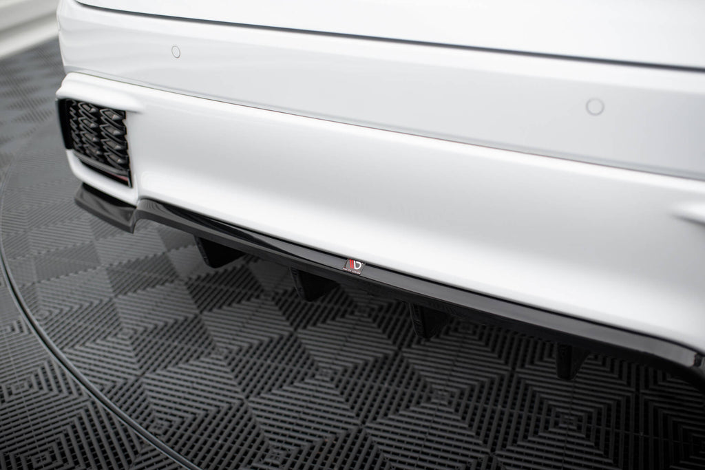 Splitter Posteriore Centrale Lexus RX Mk5 F-Sport — dettaglio del profilo